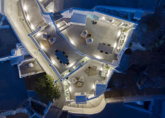 Acave Santorini Suites