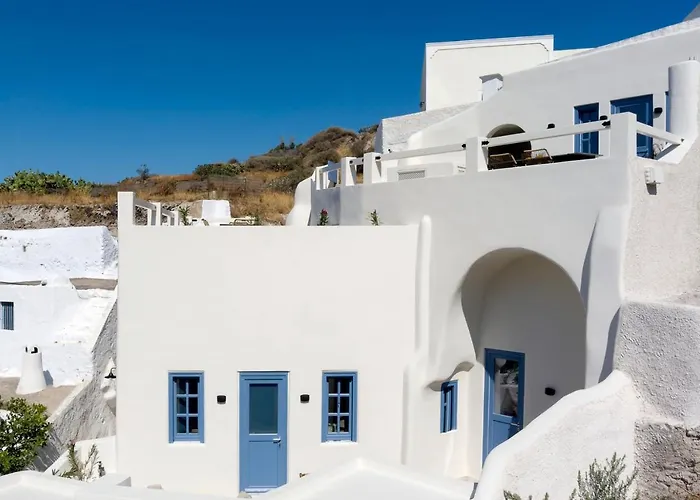 Acave Santorini Suites