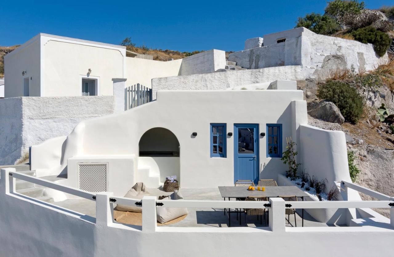Acave Santorini Apartment Vothon