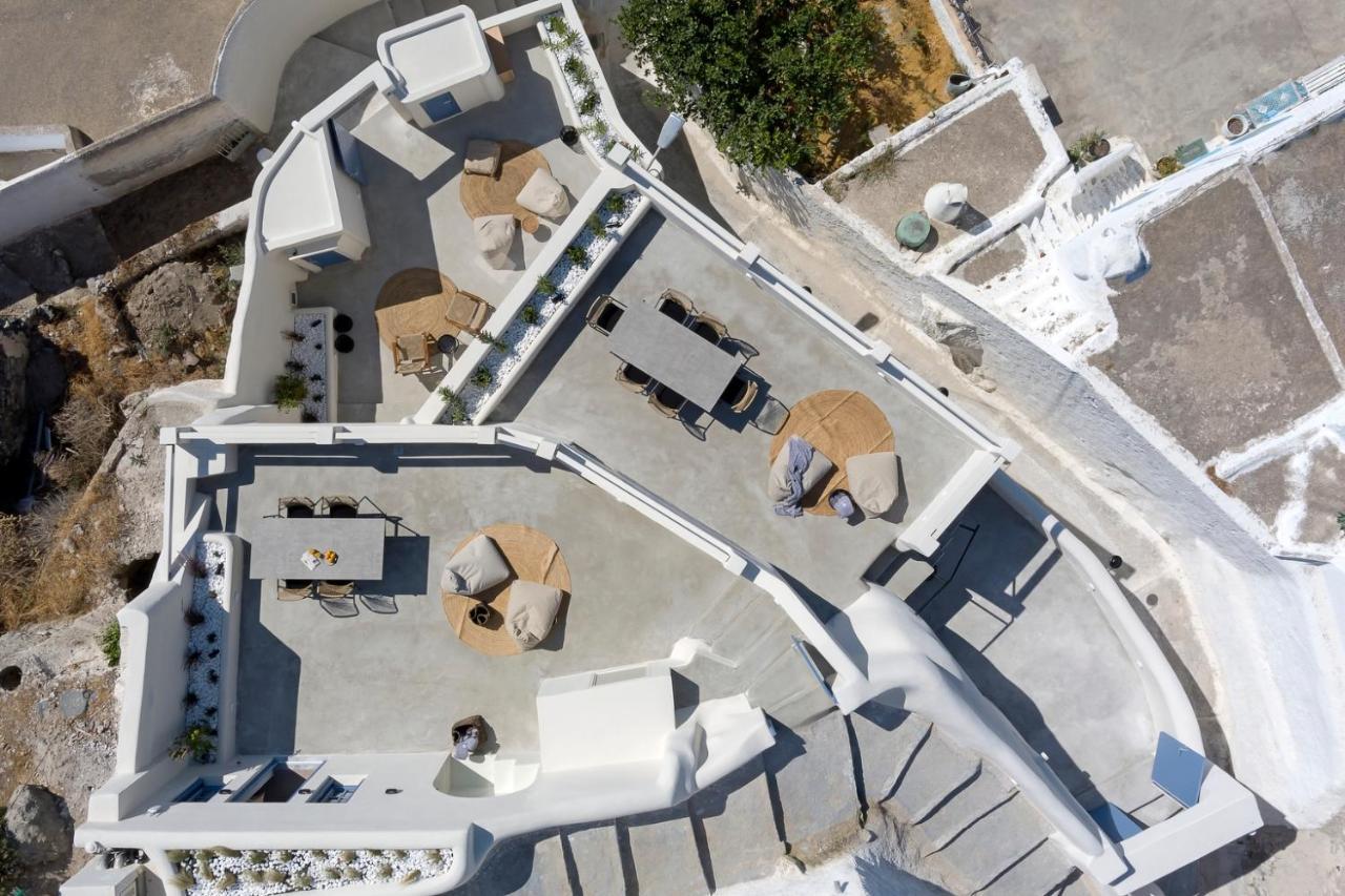 Acave Santorini Vóthon
