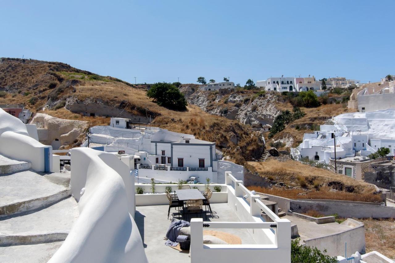 Acave Santorini *