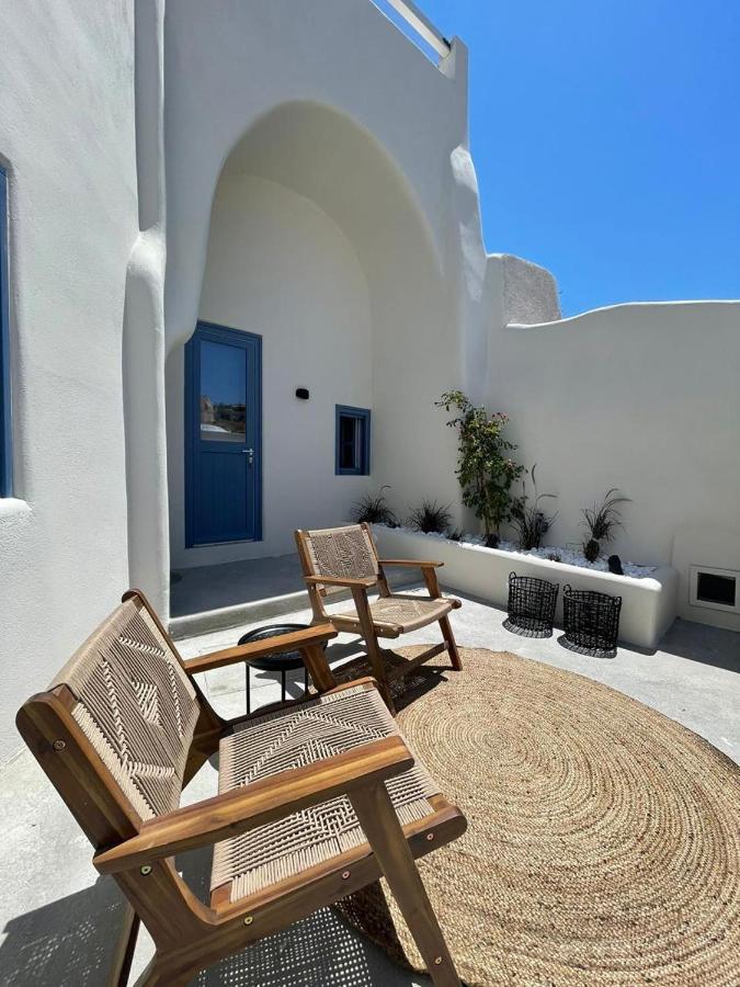 Acave Santorini