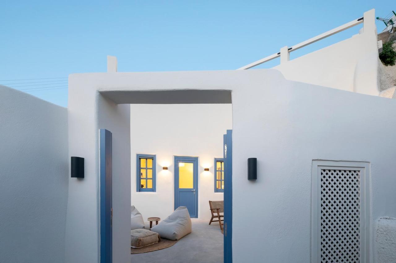 Acave Santorini