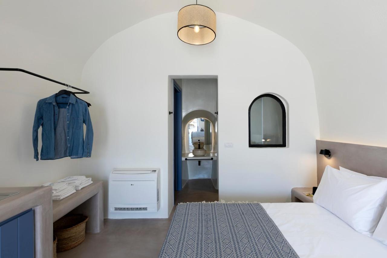 Acave Santorini *
