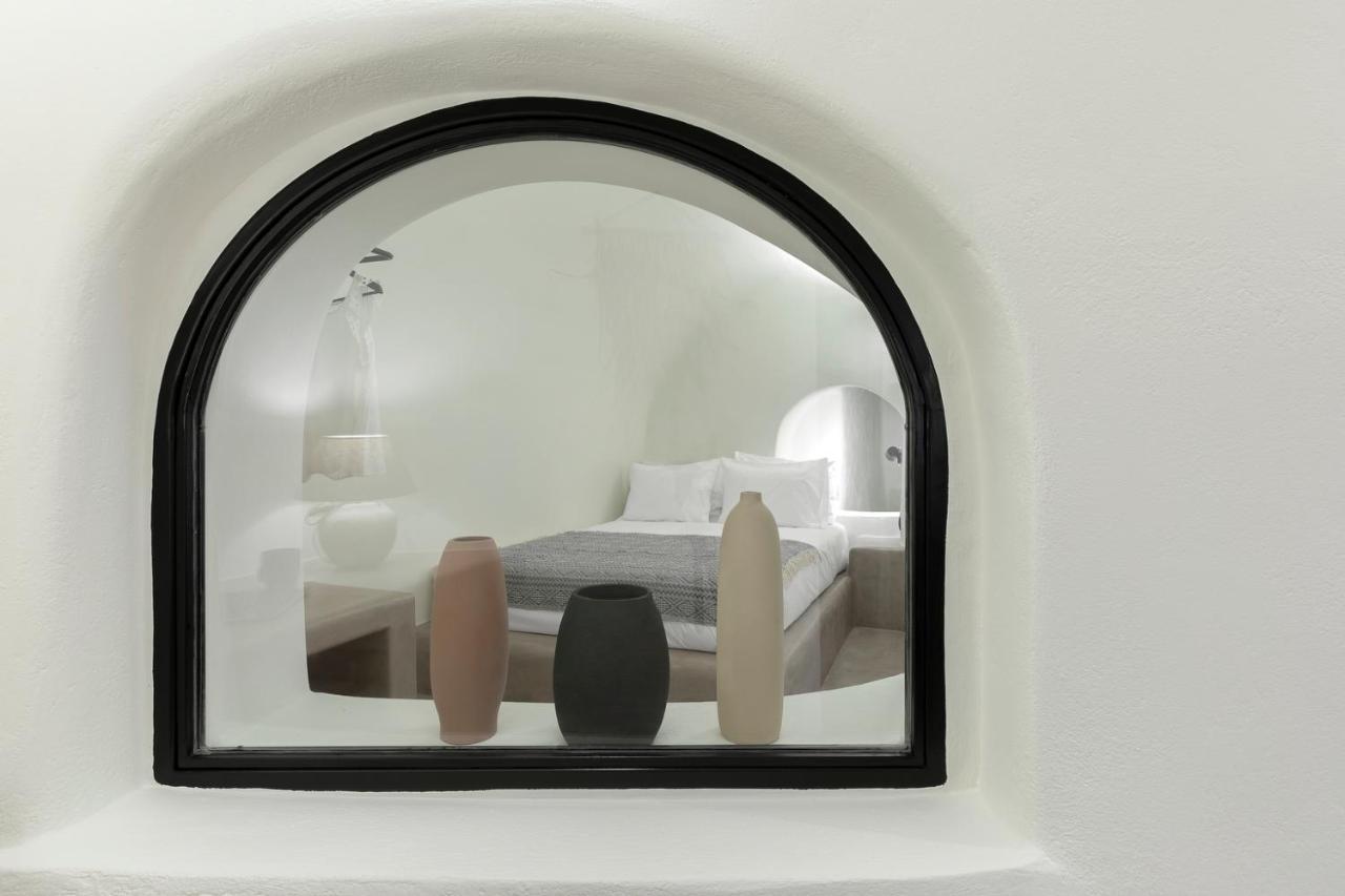 Acave Santorini *