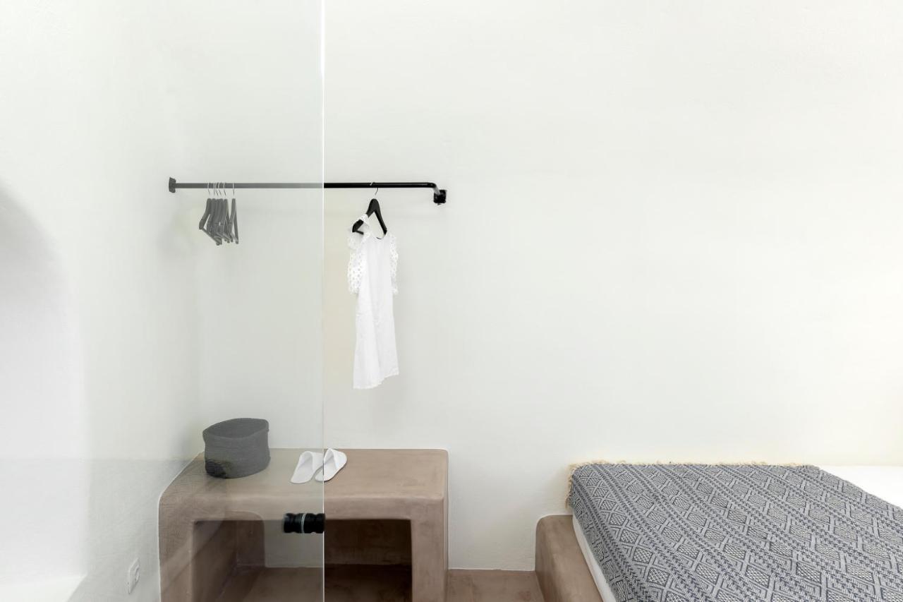 Acave Santorini Apartment Vothon