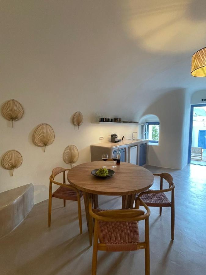 Acave Santorini Vothon